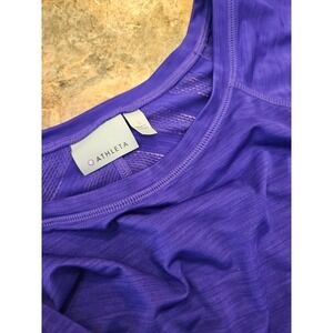 Athleta Womens thin Long Sleeves Thumbholes Purple Size L Light Weight (A168
